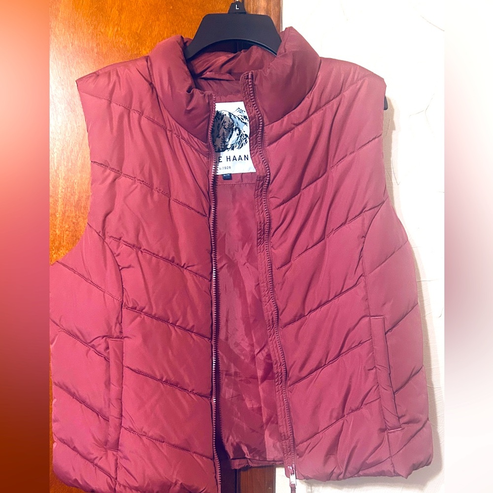 Women’s puffer vest